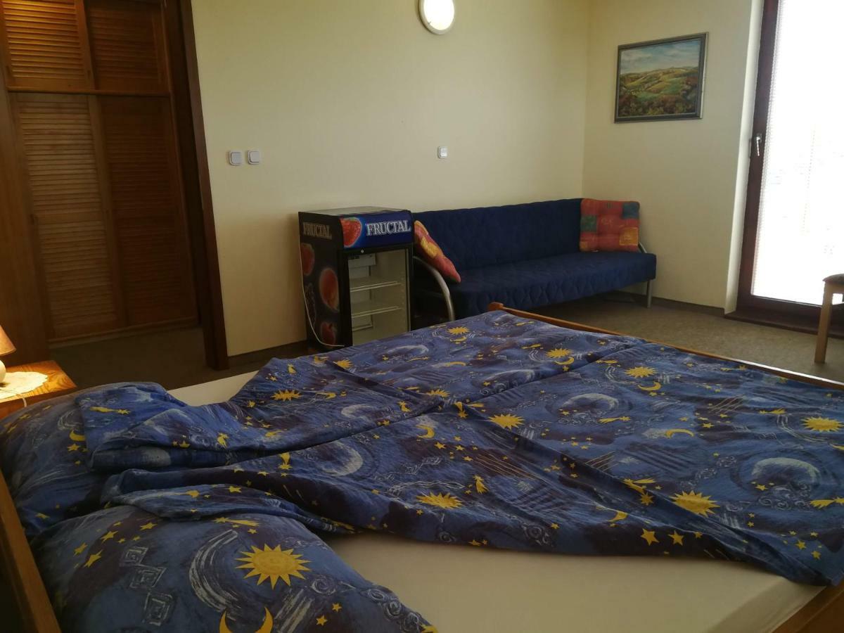 Hotel Kavana I Sobe Monika Grabrovnik Esterno foto